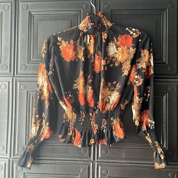 Shinestar Floral top - Picture 2 of 4